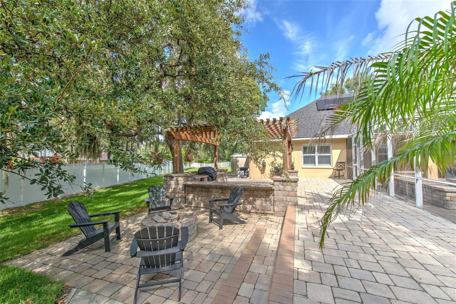 SOUTHERN OAKS - Residential
