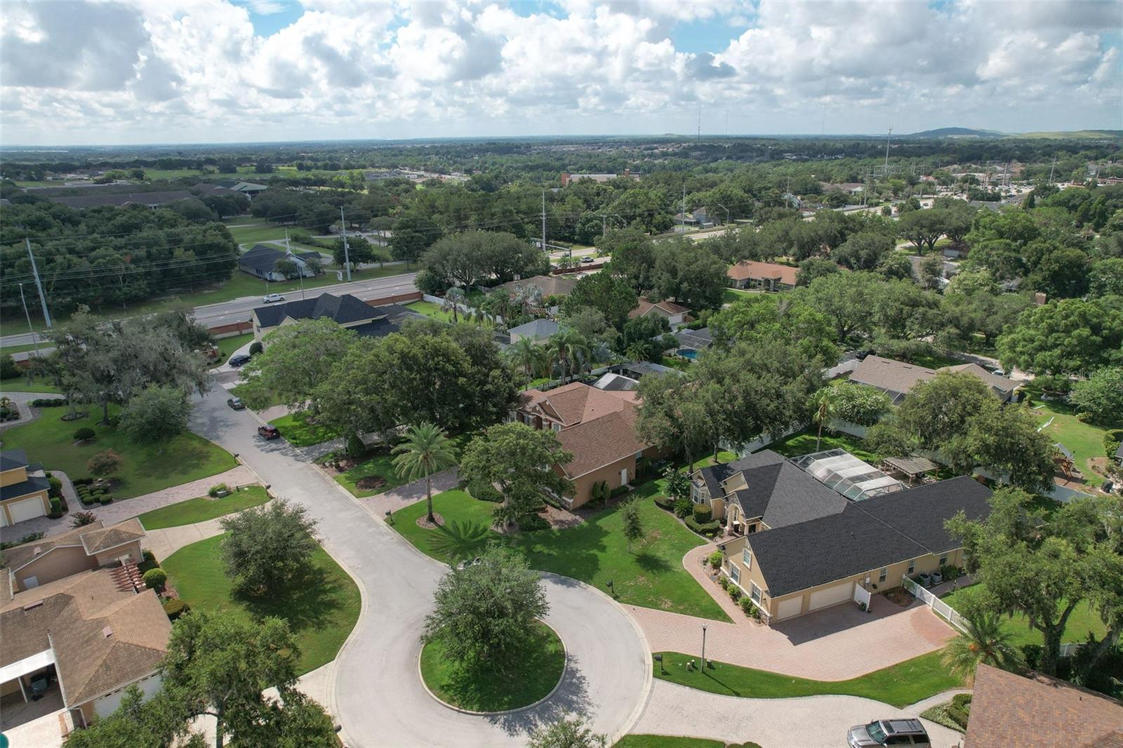 SOUTHERN OAKS - Residential