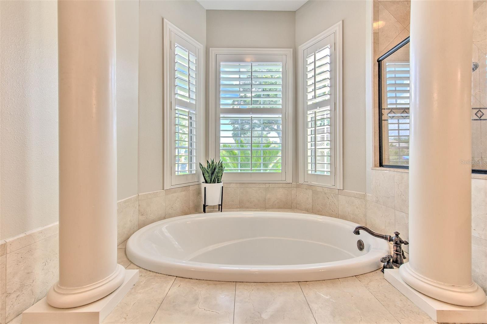 SOUTHERN OAKS - Residential