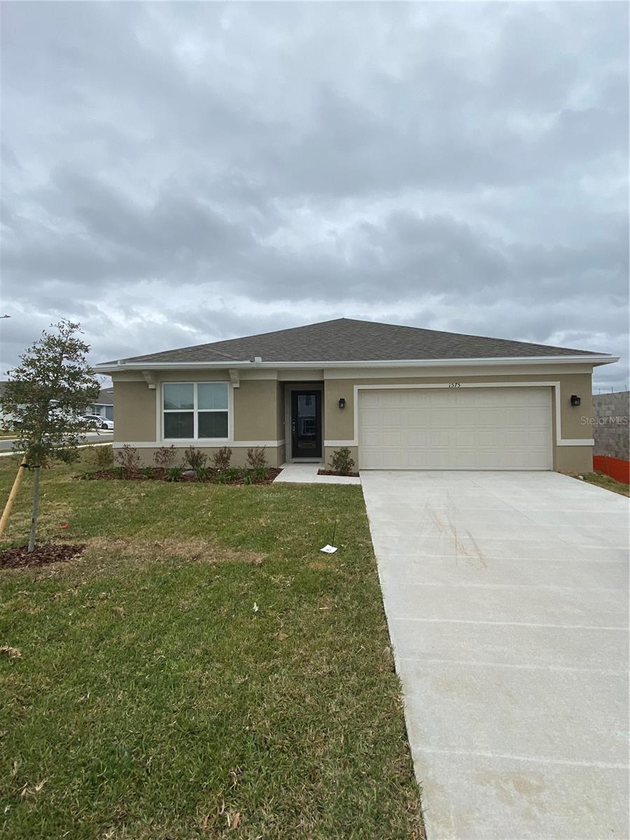 FOREST LAKE - Residential Lease
