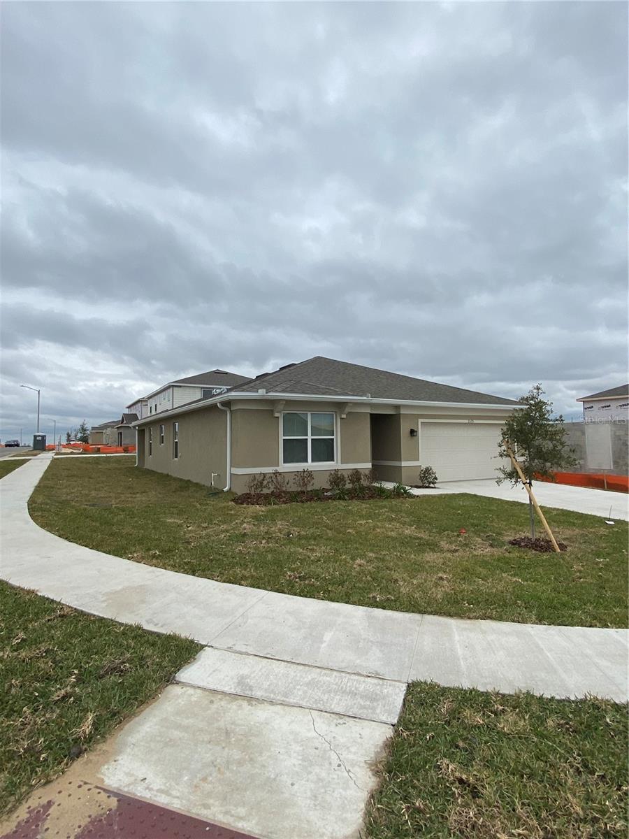 FOREST LAKE - Residential Lease