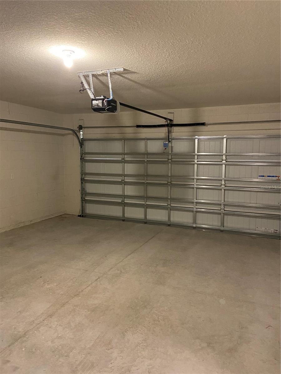 FOREST LAKE - Residential Lease