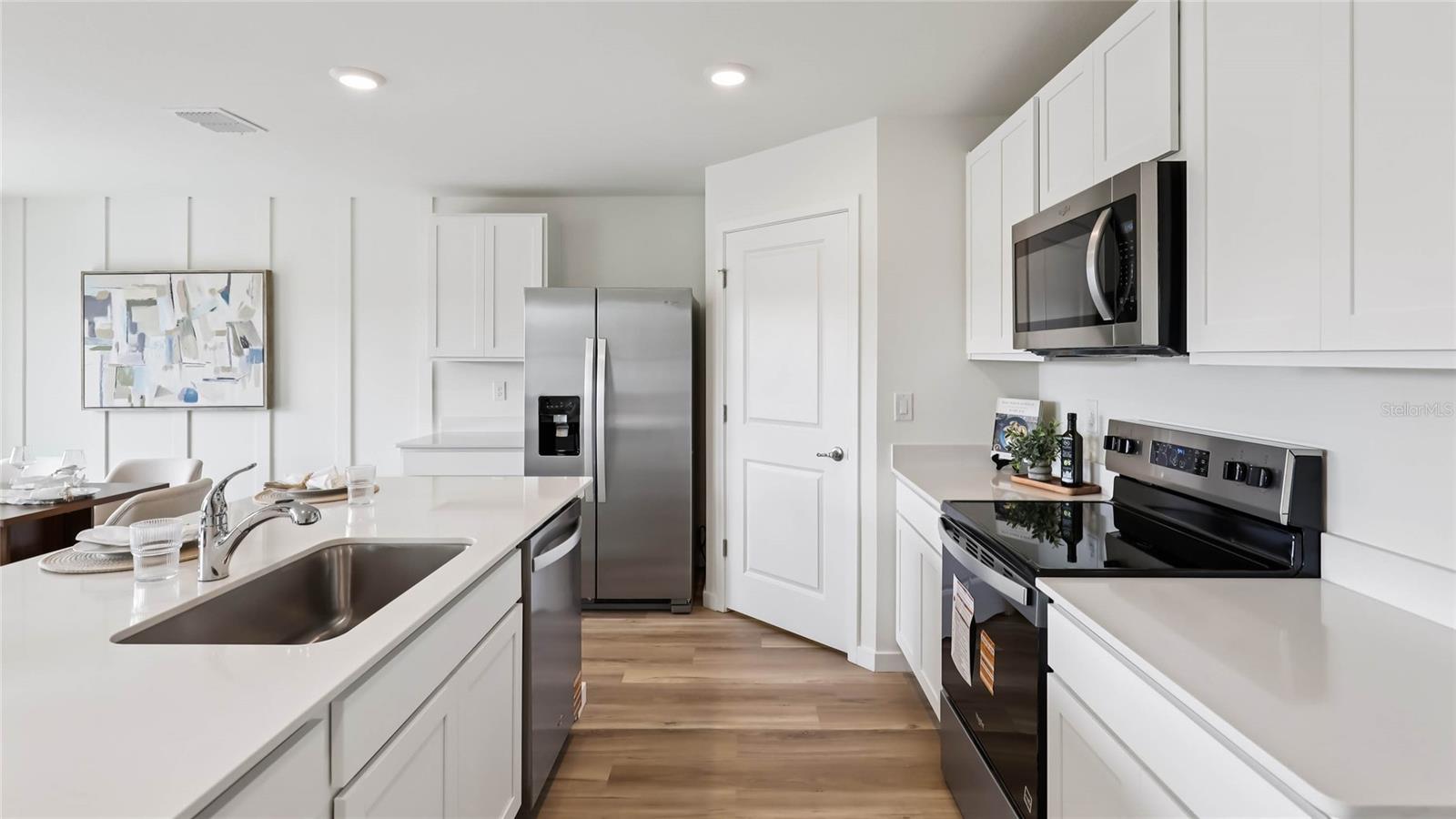 SUNSET HILLS - Residential