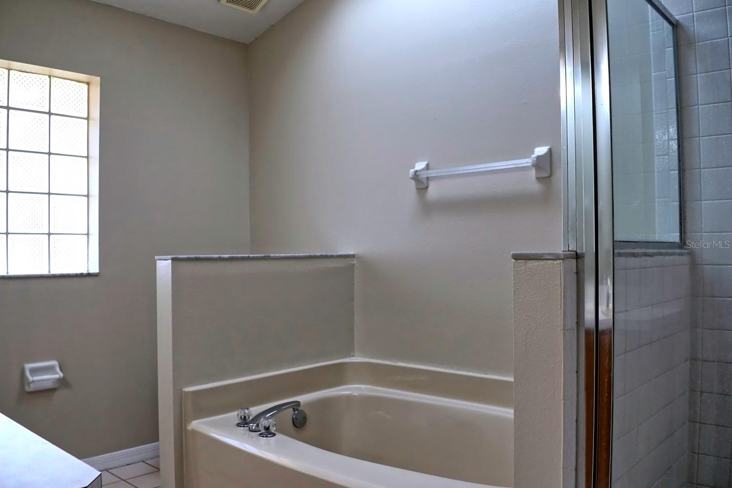 SUNRIDGE WOODS PH 03 - Residential Lease