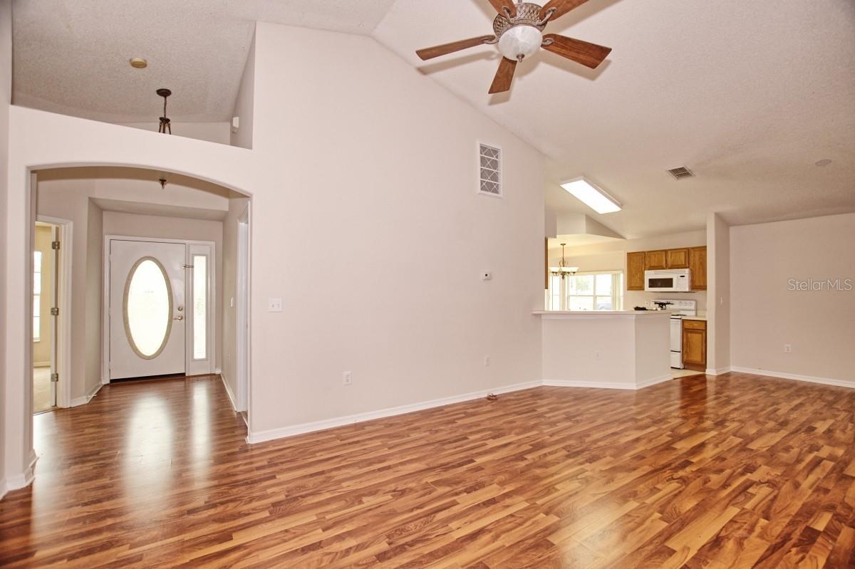 SUNRIDGE WOODS PH 03 - Residential Lease
