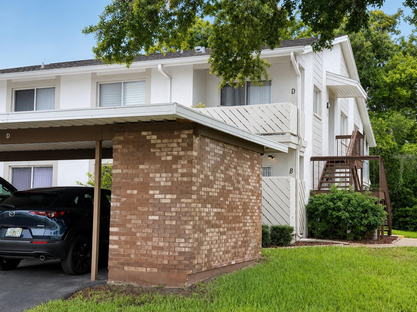 EAGLESWOOD CONDO - Residential