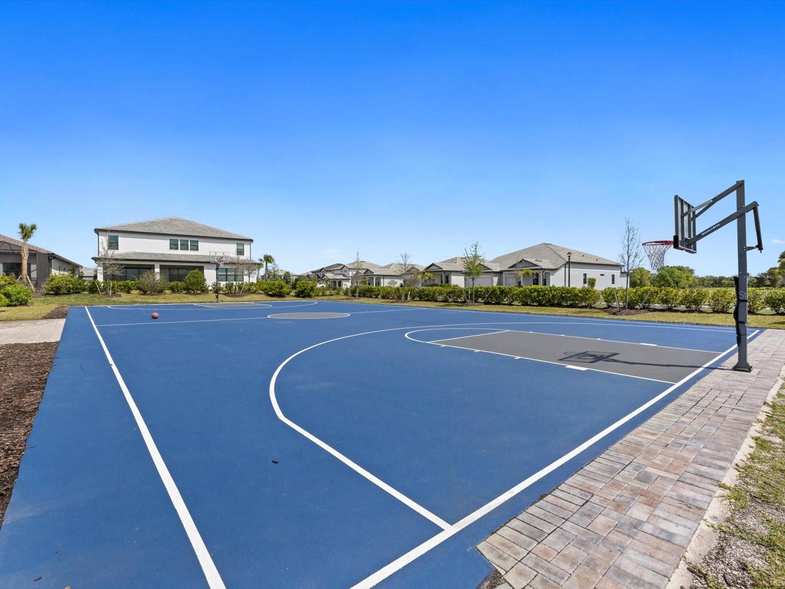 SAPPHIRE POINT PH IIIA - Residential