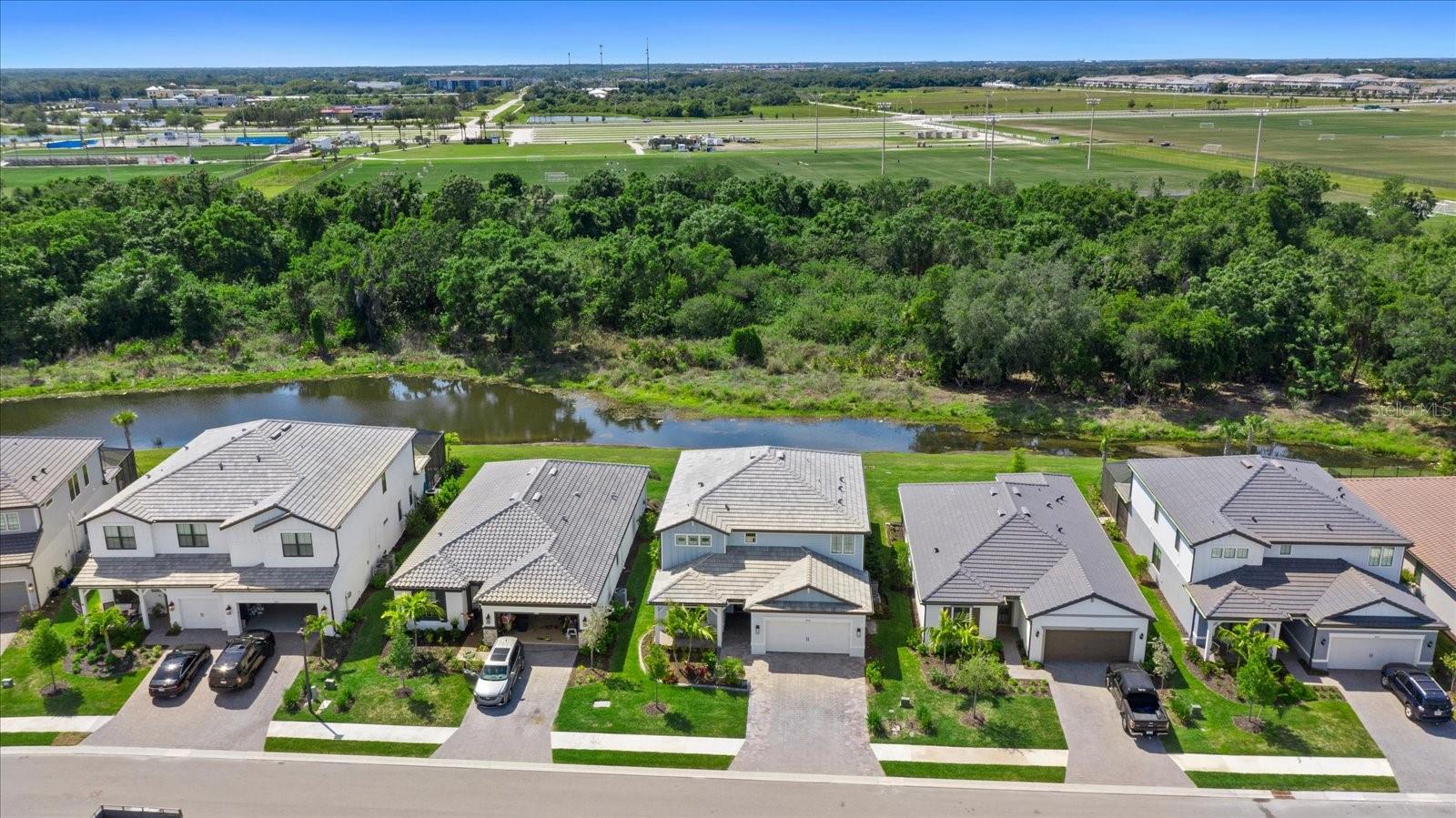SAPPHIRE POINT PH IIIA - Residential