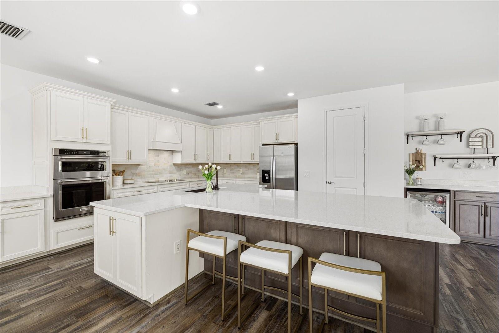 SAPPHIRE POINT PH IIIA - Residential