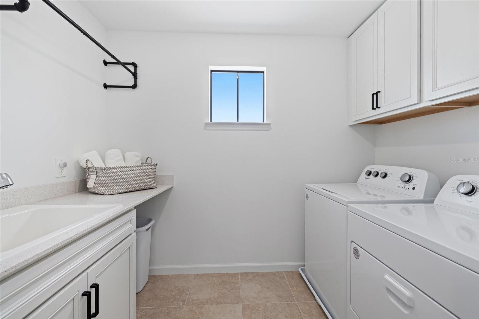 SAPPHIRE POINT PH IIIA - Residential
