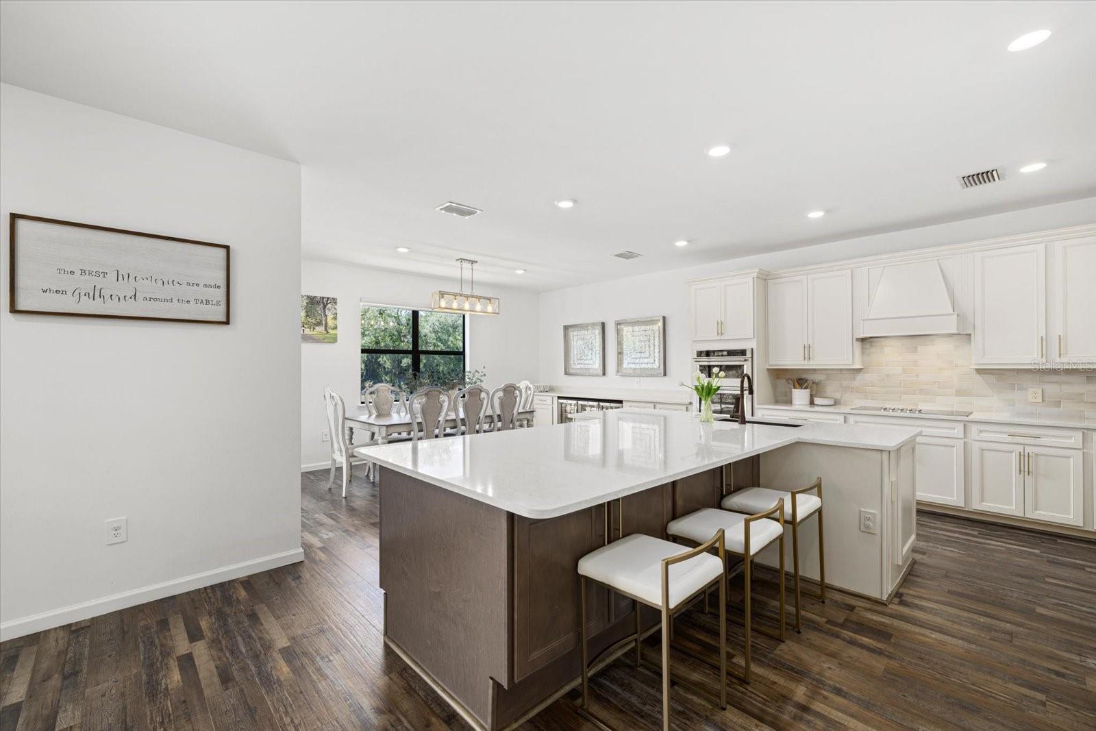 SAPPHIRE POINT PH IIIA - Residential