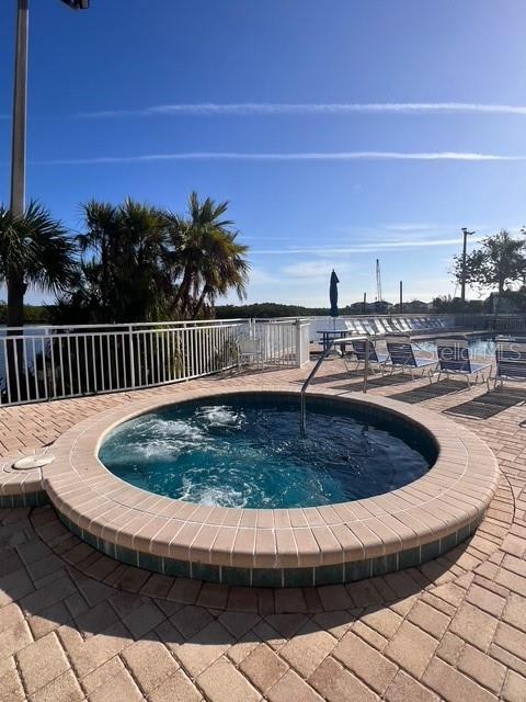 ISLAND RESORT AT MARINERS CLUB - Residential