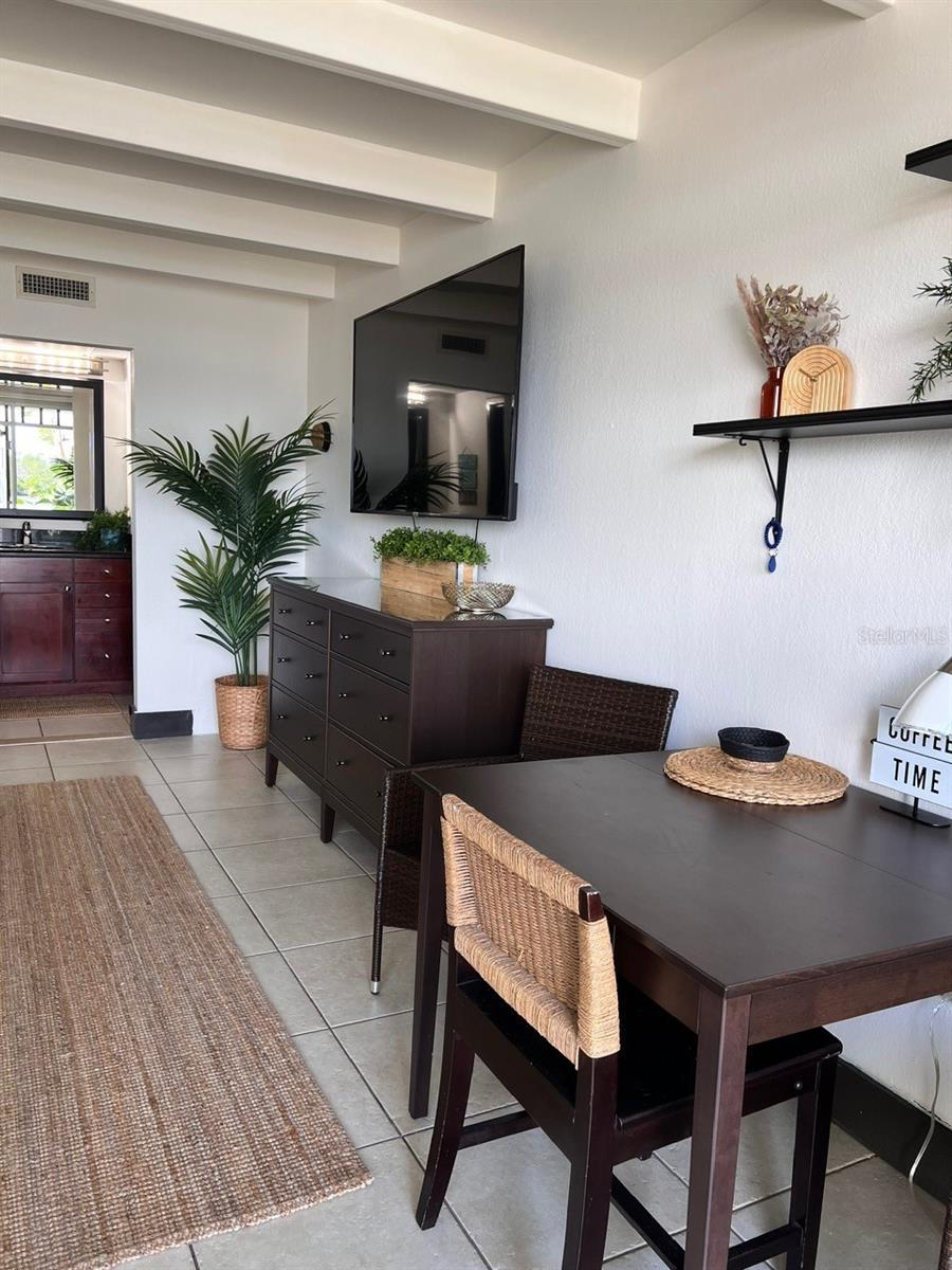 ISLAND RESORT AT MARINERS CLUB - Residential