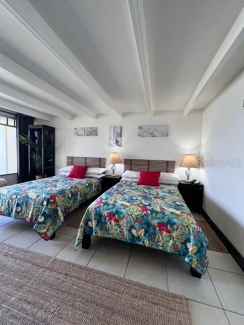 ISLAND RESORT AT MARINERS CLUB - Residential