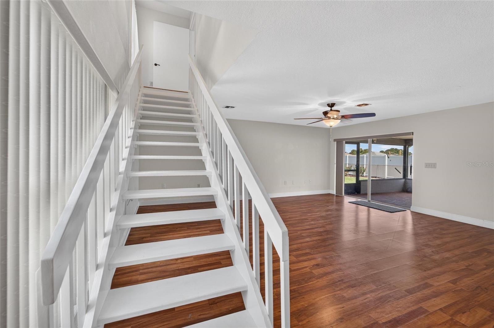 ISLAND WALK - Residential