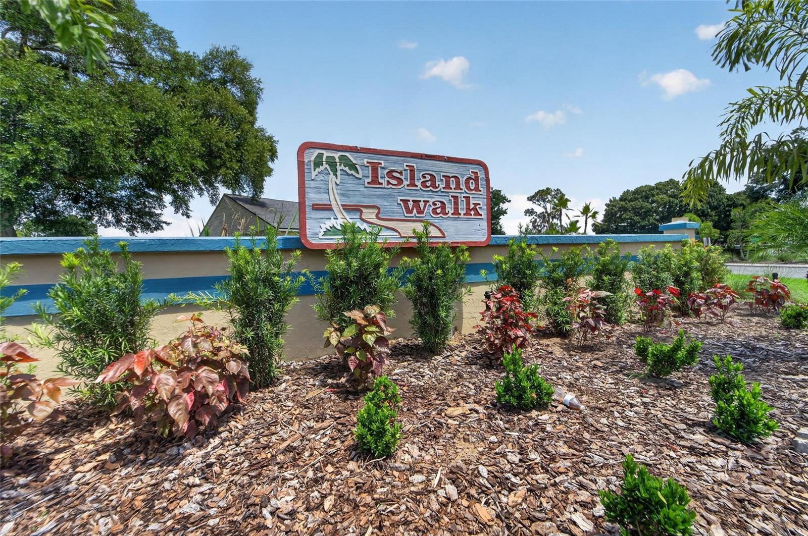 ISLAND WALK - Residential