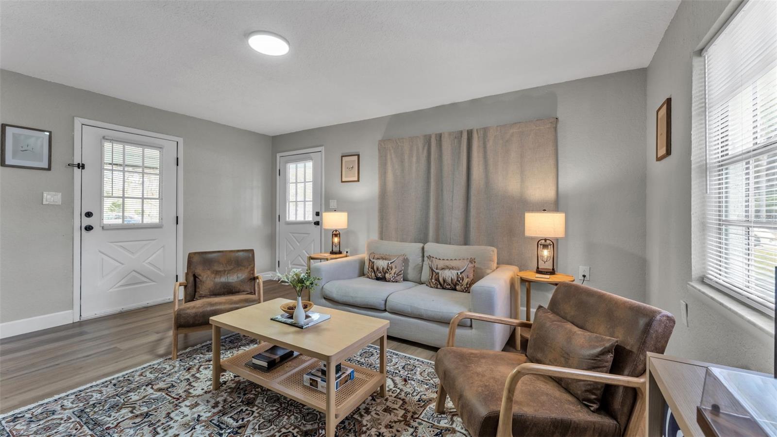 OAKLAND PARK OR A D GILLEYS - Residential