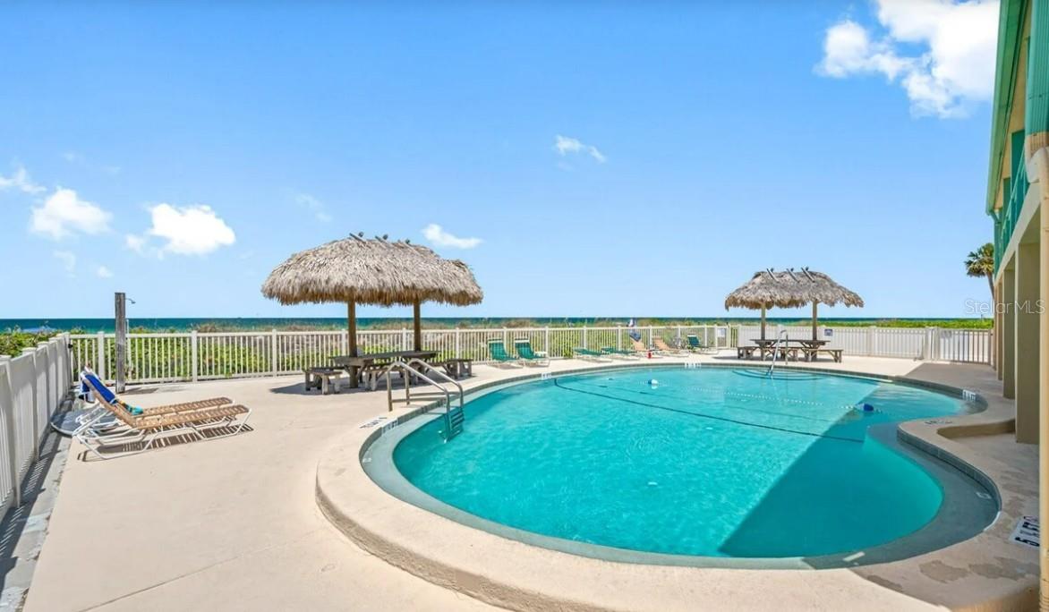 CHATEAU CONDO THE - Residential