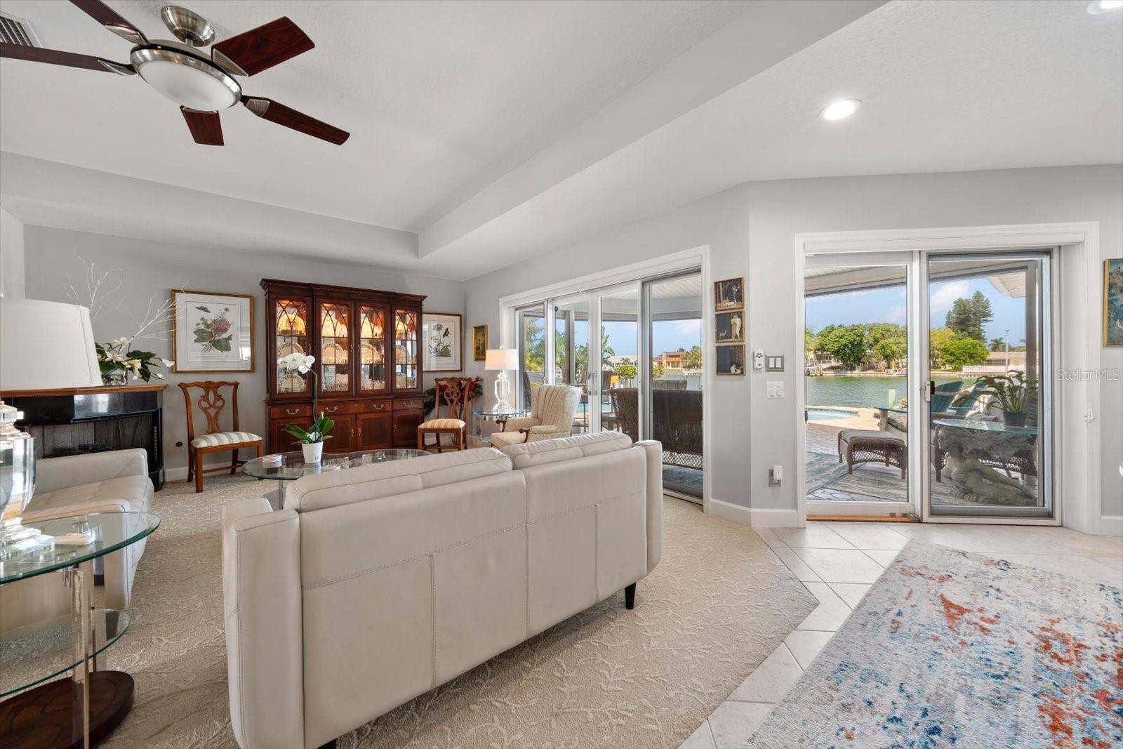 BELLEVUE ESTATES ISLAND 2ND ADD - Residential