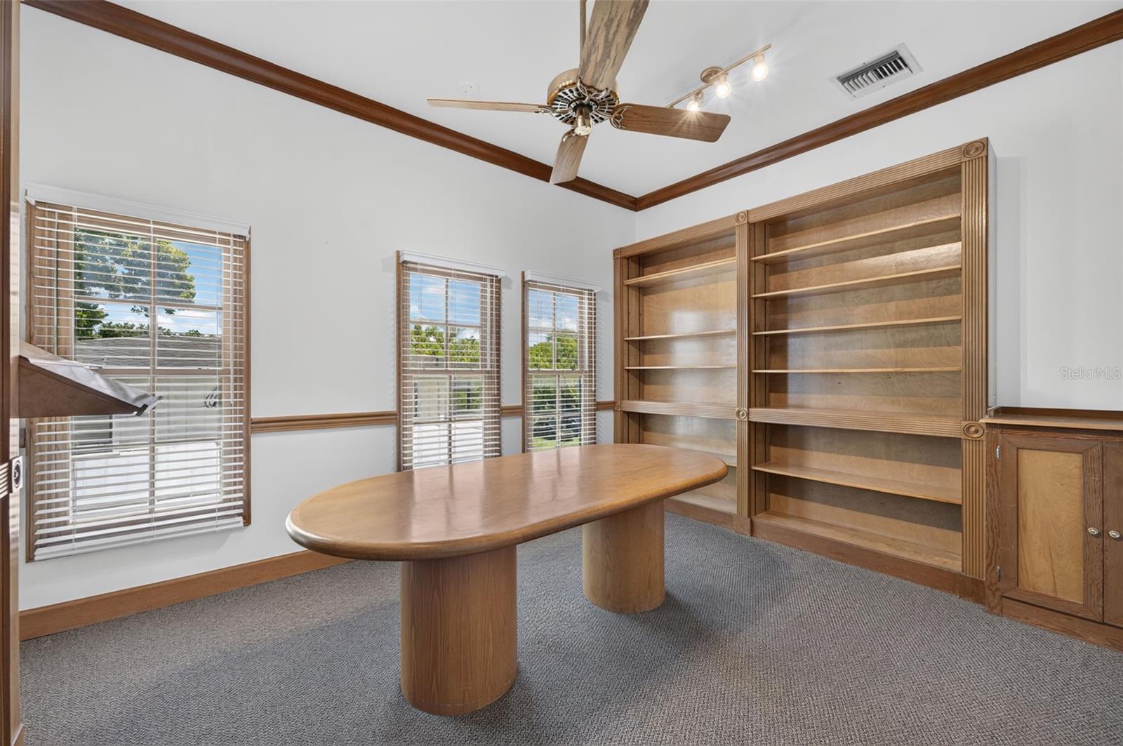 KILLARNEY ESTATES - Commercial Sale