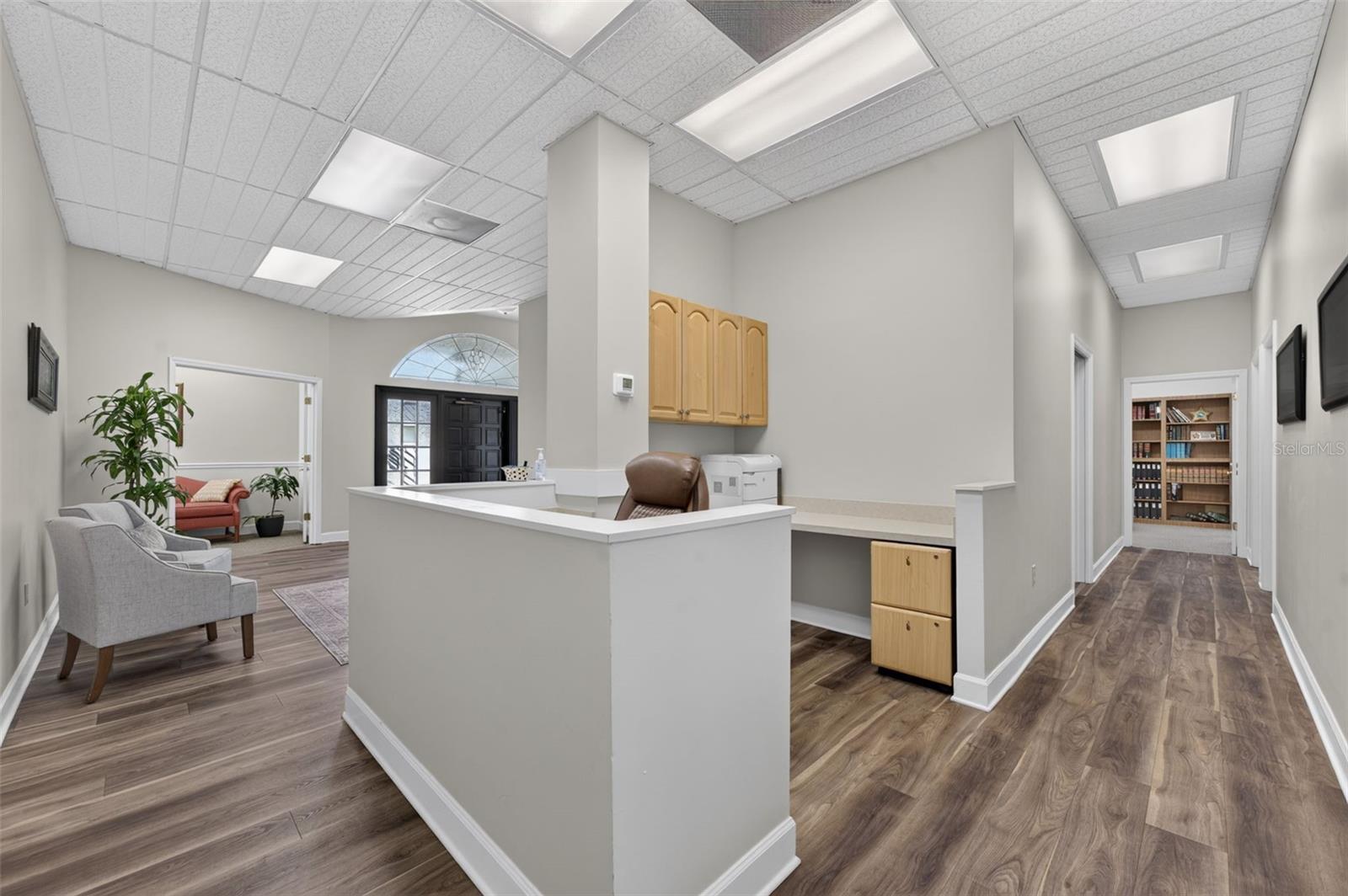 KILLARNEY ESTATES - Commercial Sale