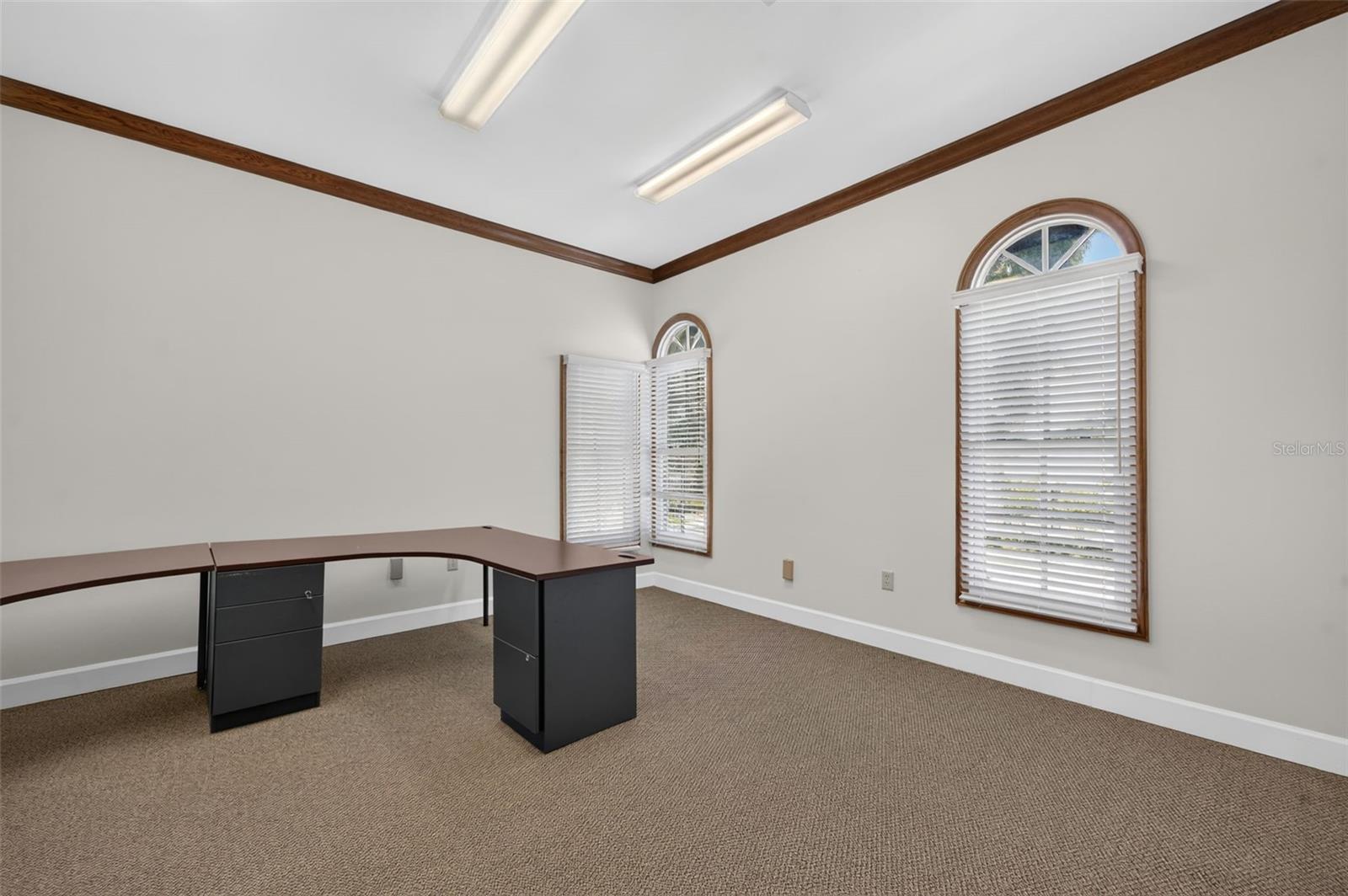 KILLARNEY ESTATES - Commercial Sale