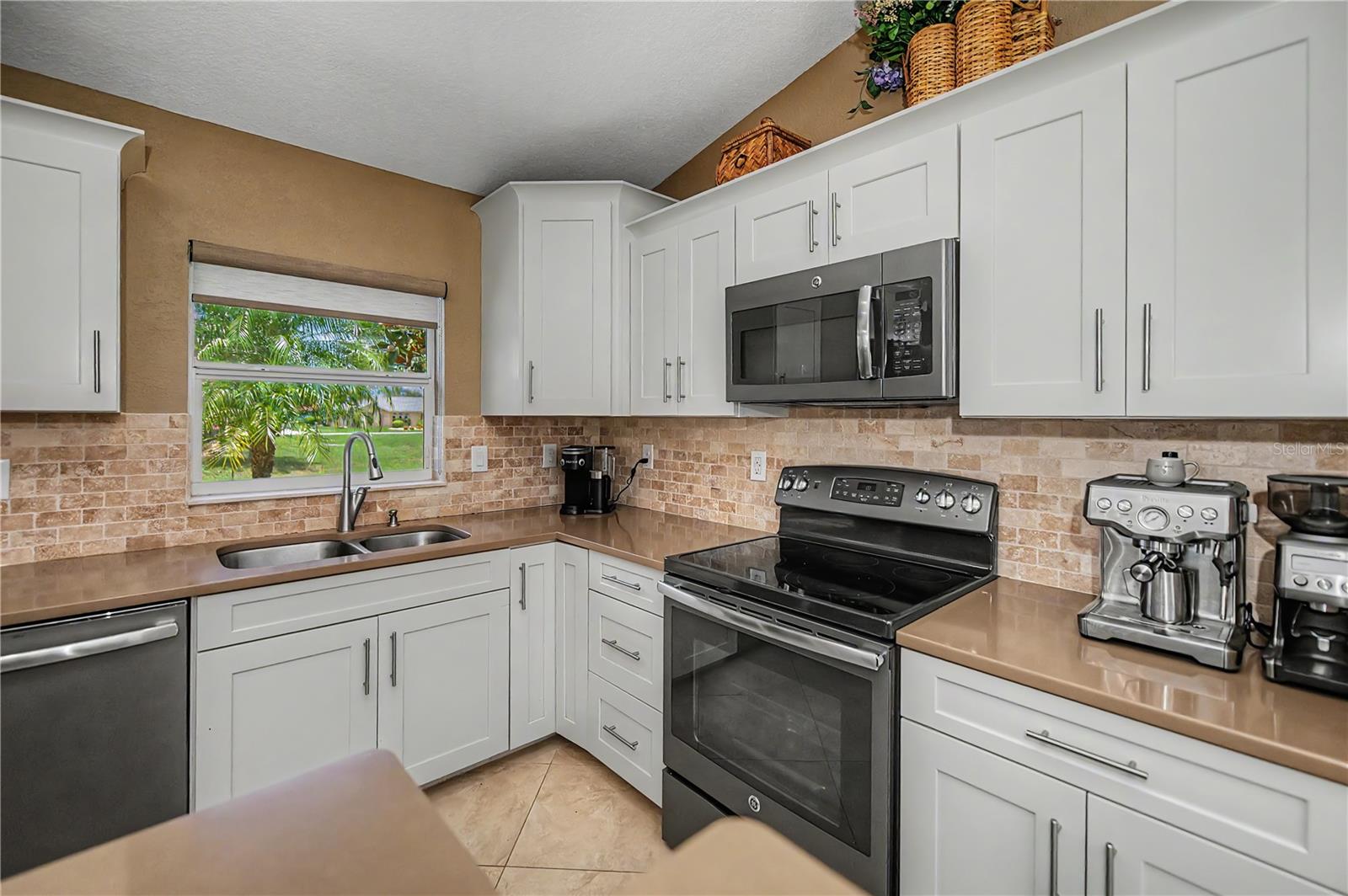 PUNTA GORDA ISLES SEC 20 - Residential