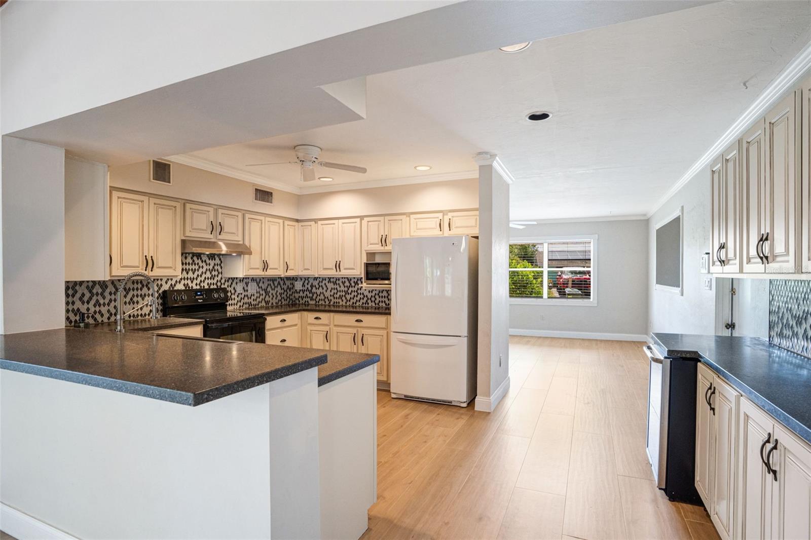 SOUTH GATE RIDGE 02 - Residential
