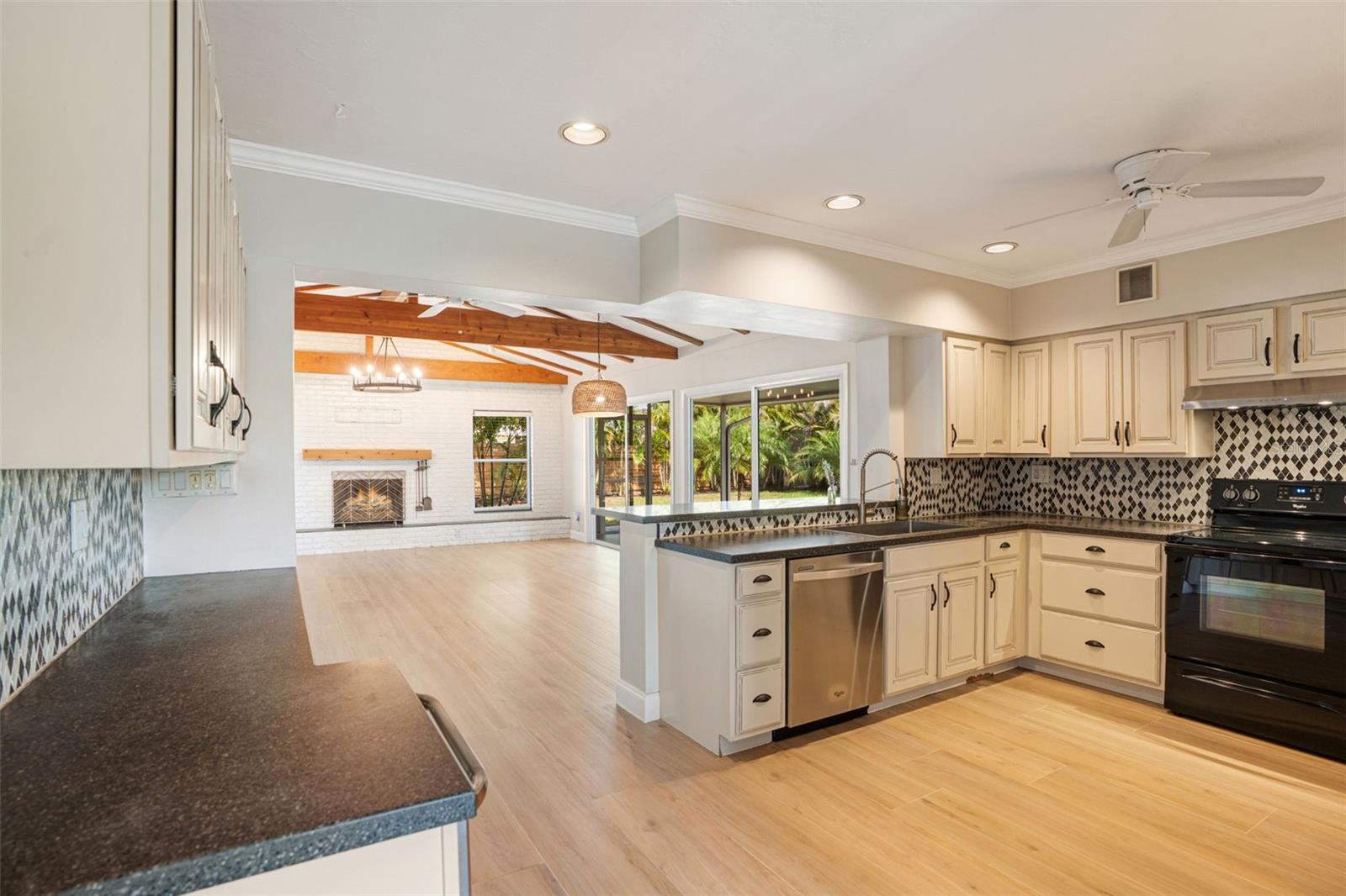 SOUTH GATE RIDGE 02 - Residential