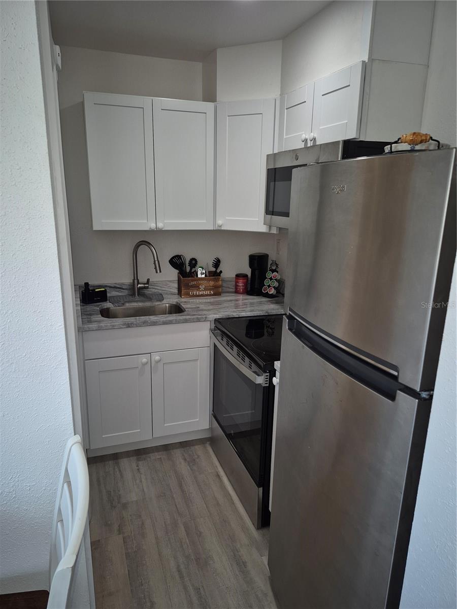 TOWNN COUNTRY PARK UN 12 - Residential Lease