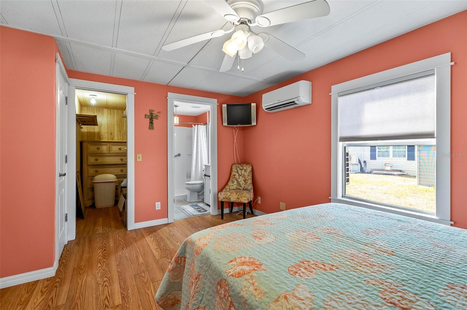 SURFSIDE ESTATES - Residential
