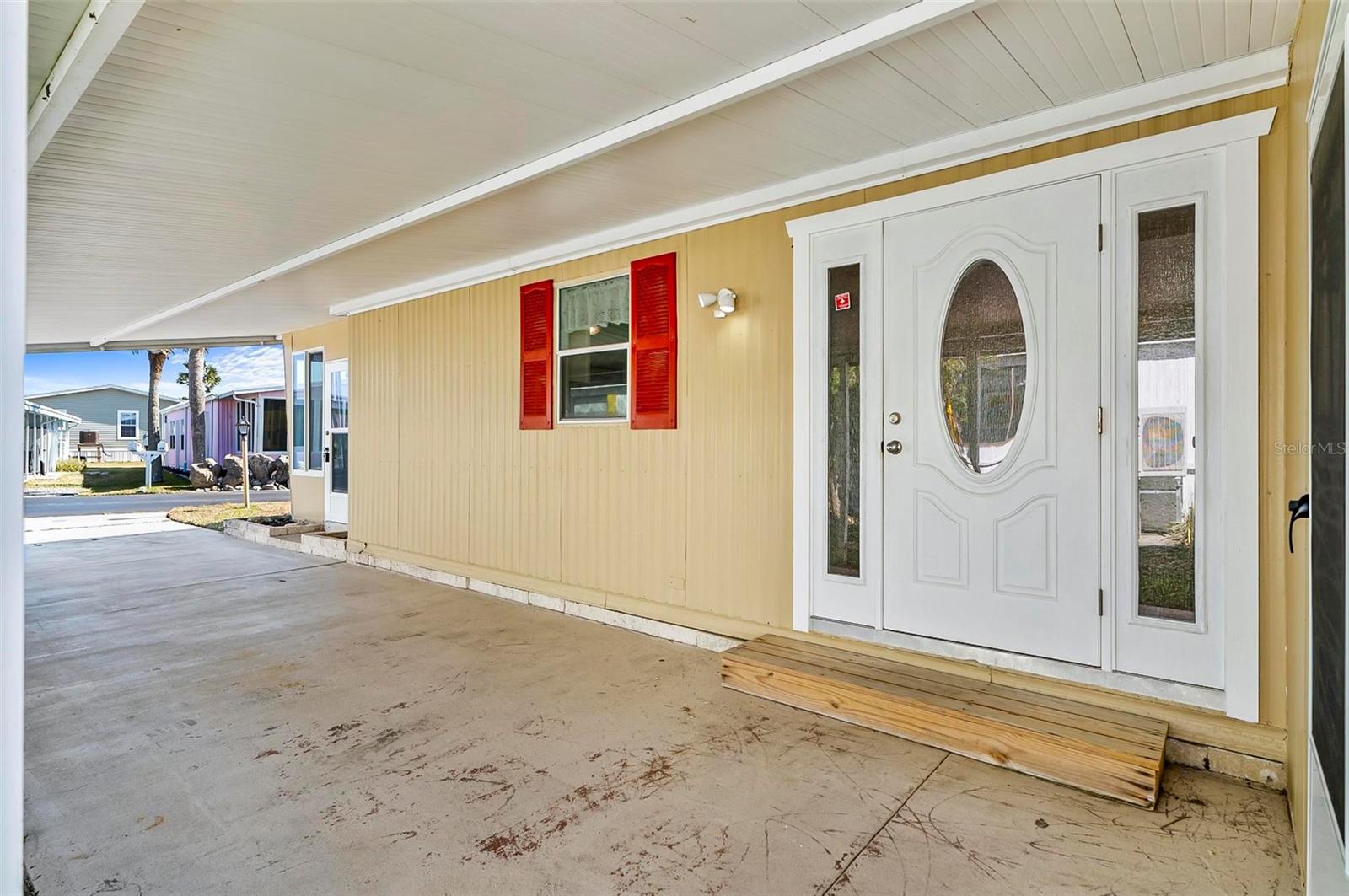 SURFSIDE ESTATES - Residential