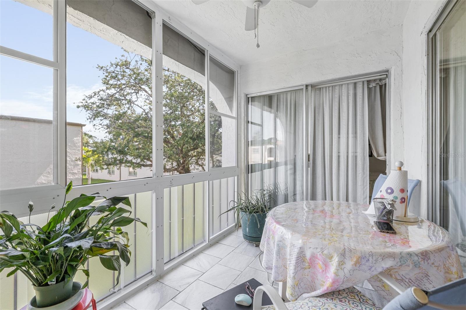BOULEVARD CLUB THE CONDO - Residential