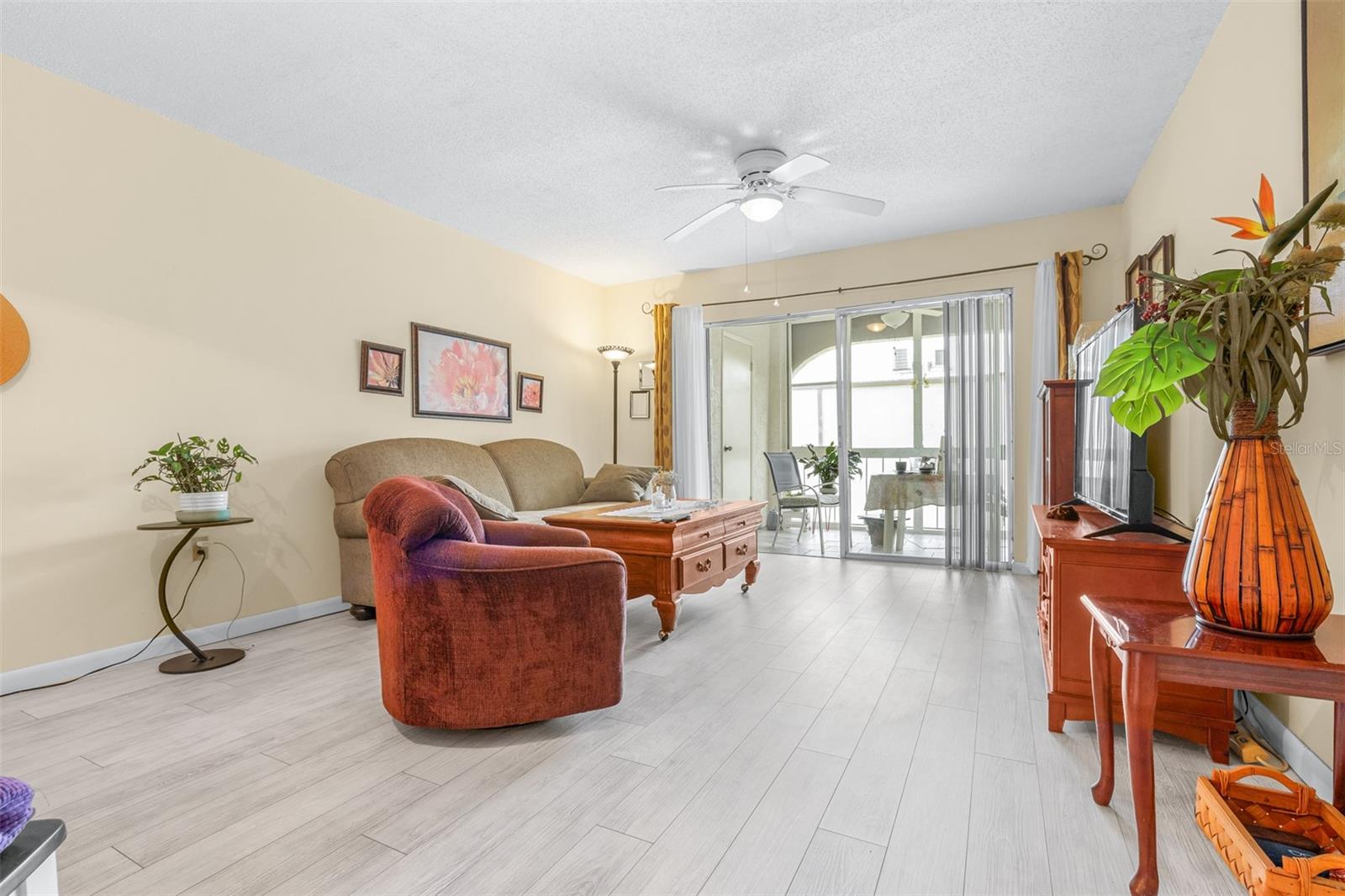 BOULEVARD CLUB THE CONDO - Residential