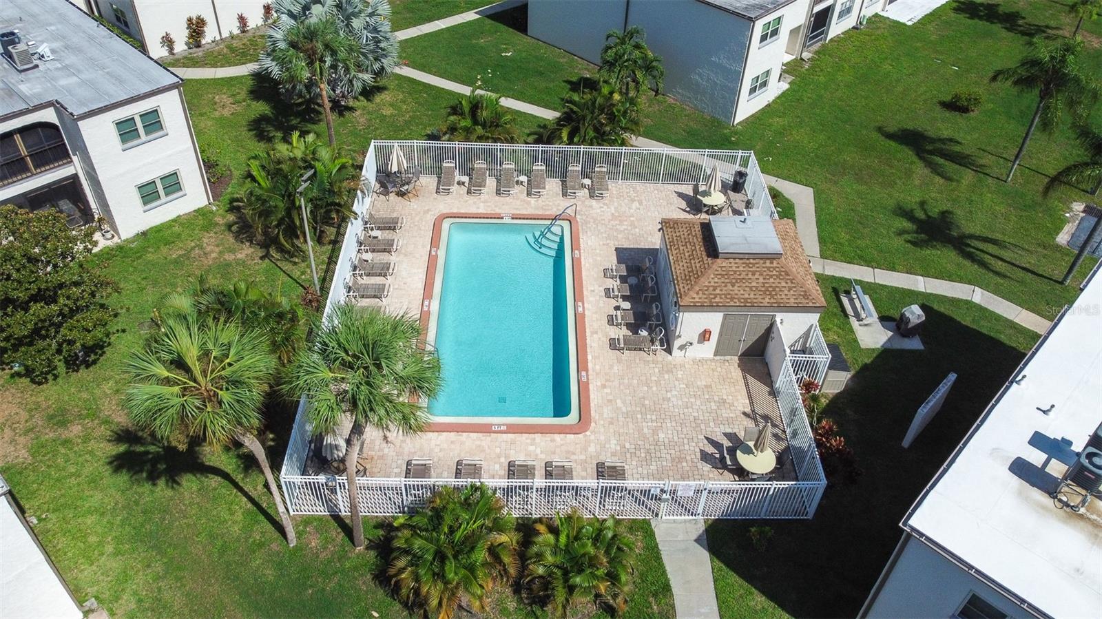 BOULEVARD CLUB THE CONDO - Residential