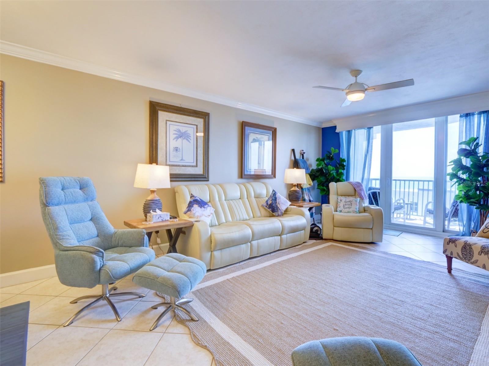 TOWERS GRANDE CONDO - Residential