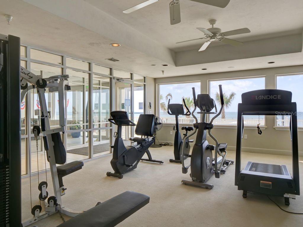 TOWERS GRANDE CONDO - Residential