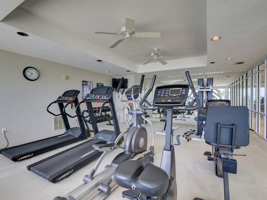 TOWERS GRANDE CONDO - Residential