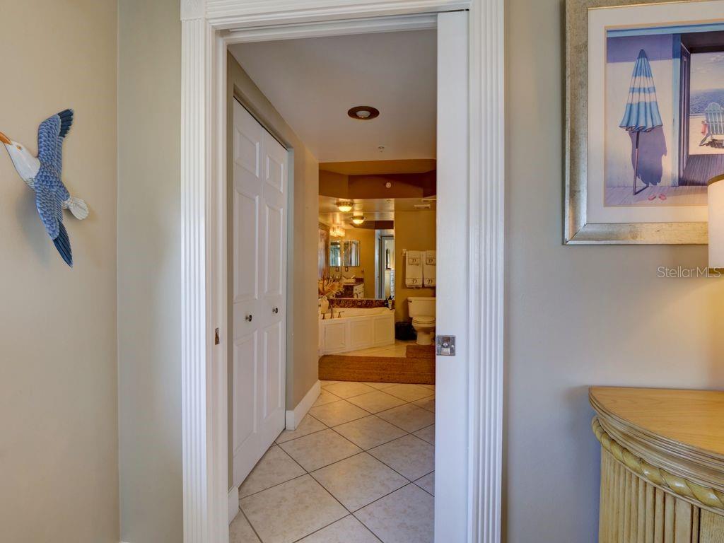 TOWERS GRANDE CONDO - Residential