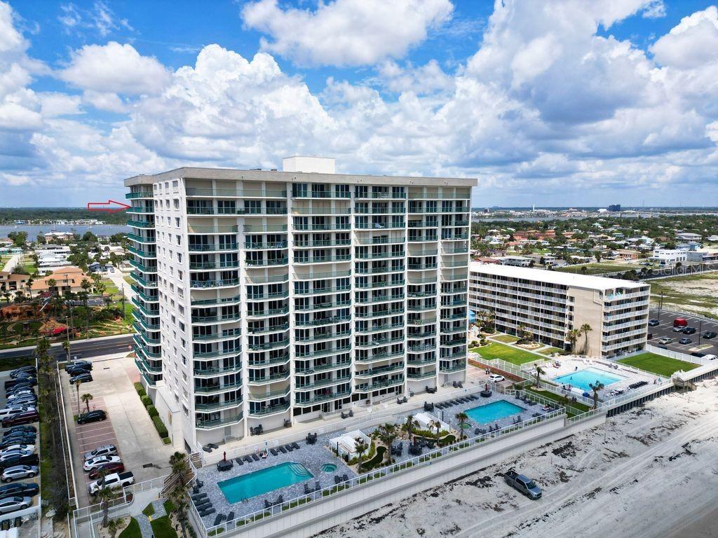 TOWERS GRANDE CONDO - Residential