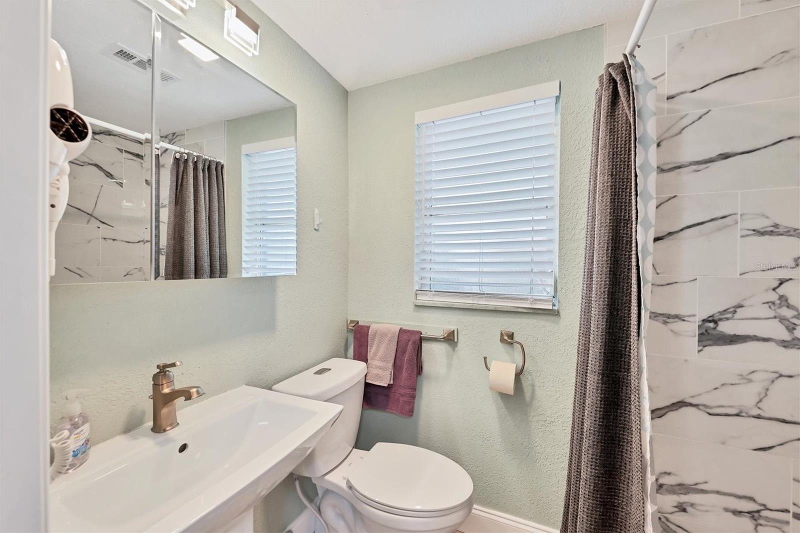 TYLER & DARLING ADD 01 - Residential Income
