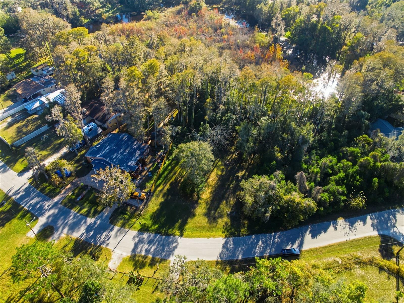 MOON LAKE ESTATES - Land