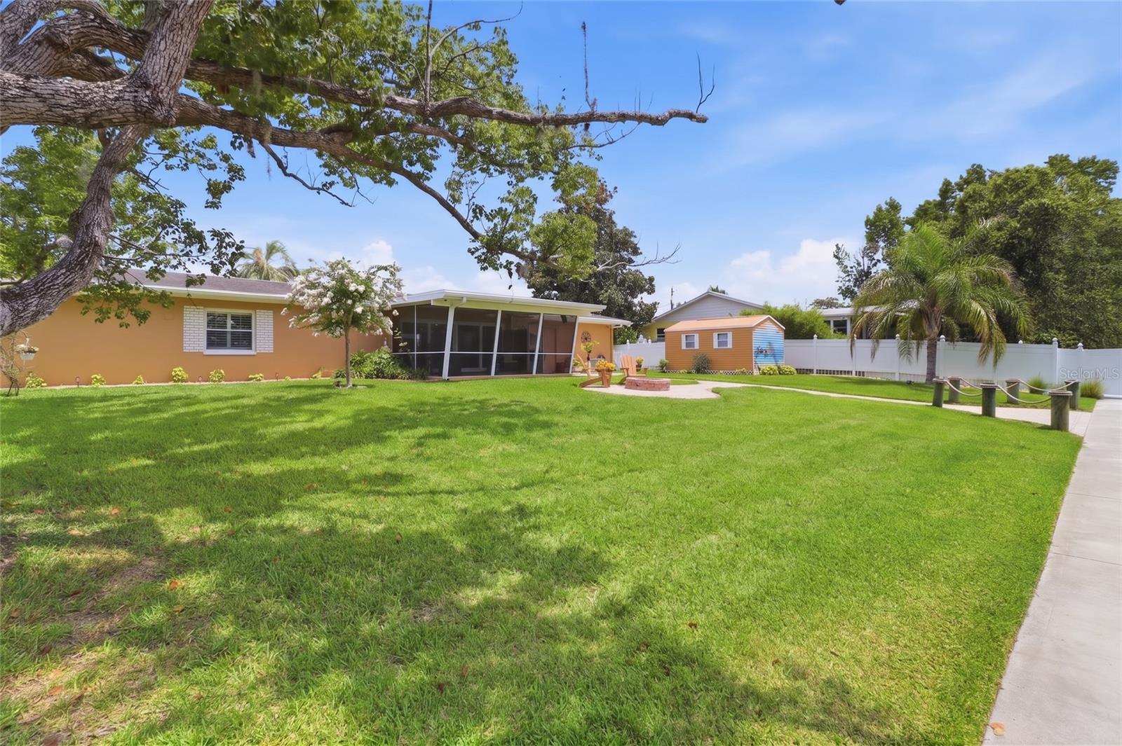 GLEN AIRE ESTATES UNREC SUB - Residential
