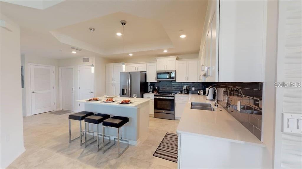 THE TERRACES AT STOREY LAKE CONDO 2 PH 5 - Residential