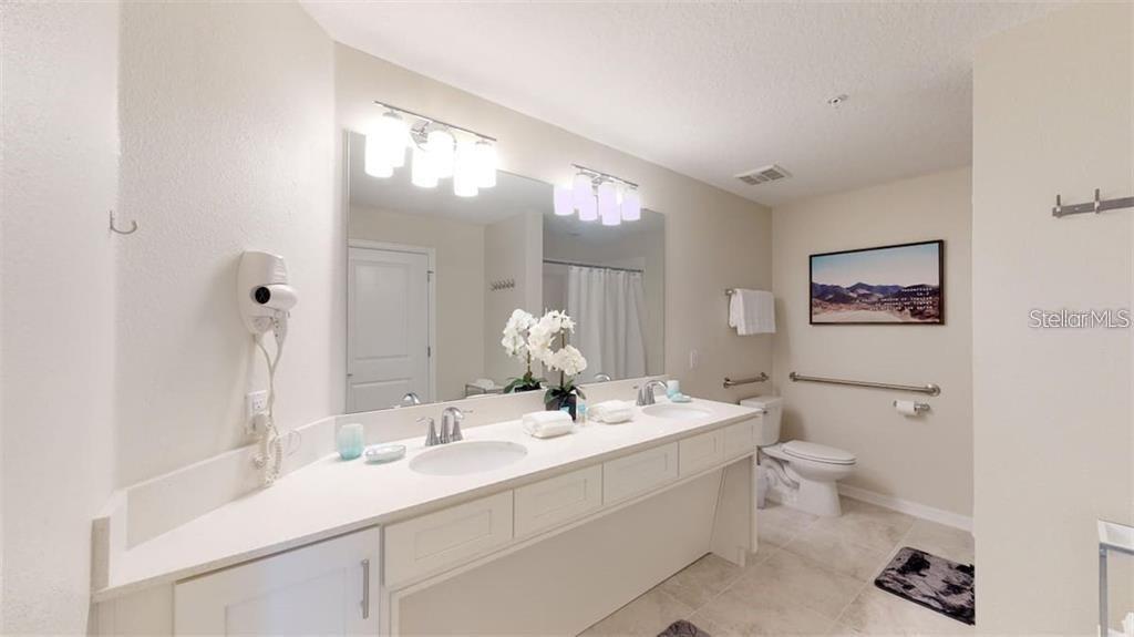 THE TERRACES AT STOREY LAKE CONDO 2 PH 5 - Residential