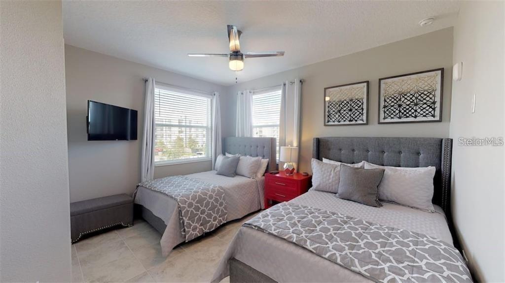 THE TERRACES AT STOREY LAKE CONDO 2 PH 5 - Residential