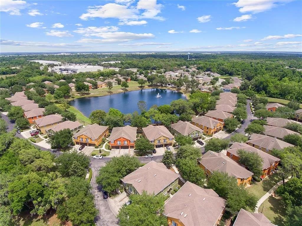 MAGNOLIA CLUB - Residential Lease