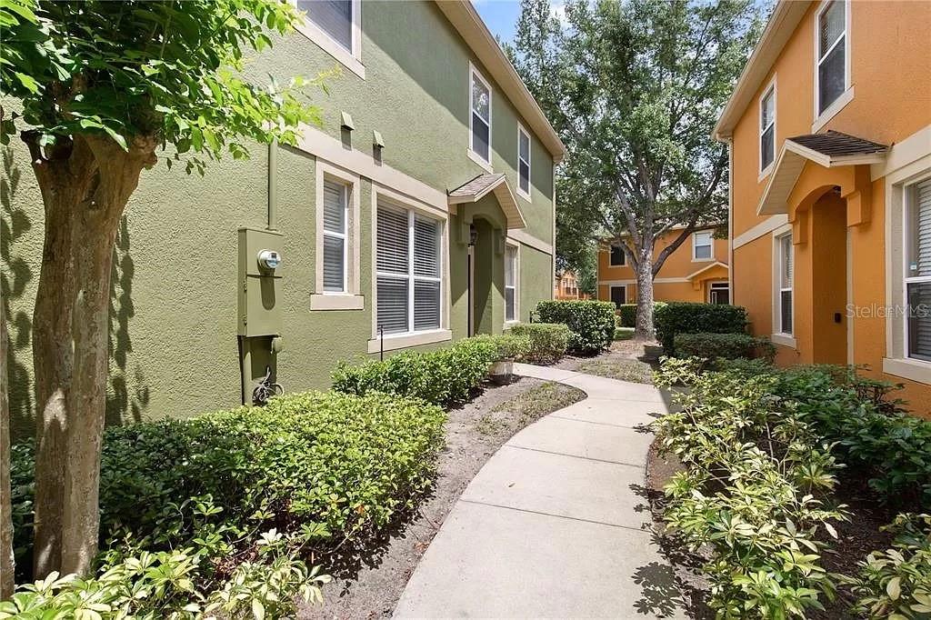 MAGNOLIA CLUB - Residential Lease