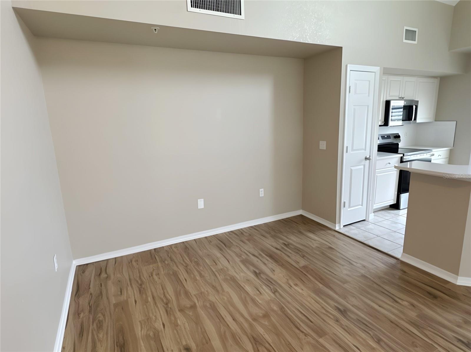 ADMIRALS WALK - Residential