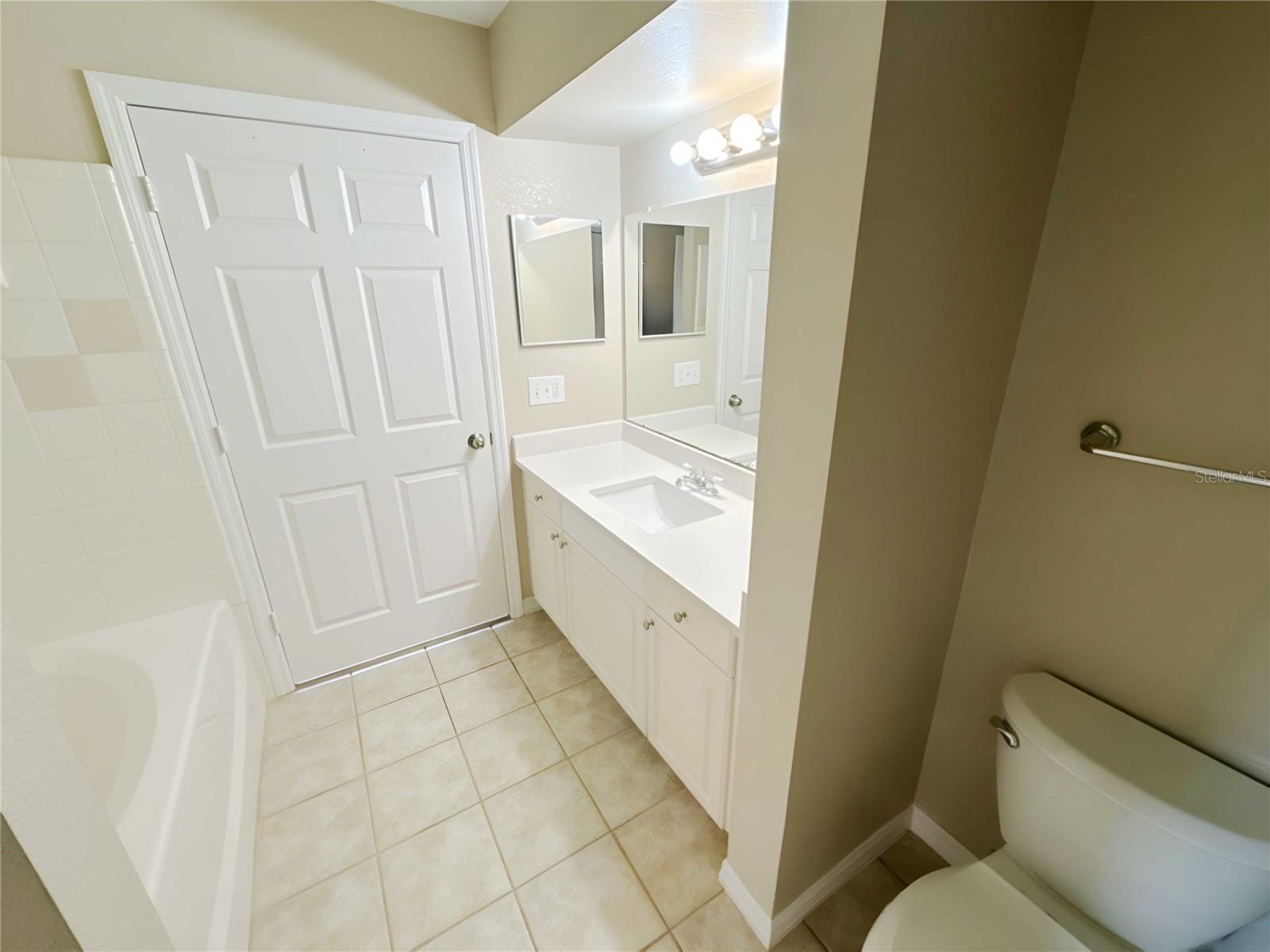 ADMIRALS WALK - Residential